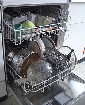 خراب شدن جای مایع و قرص باعث بد شستن ماشین ظرفشویی می شود